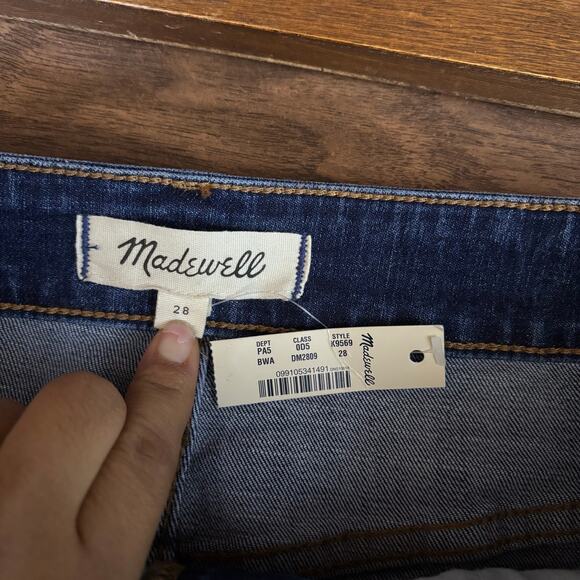 Madewell Stretch Denim Pegged Skirt Size 28 Bellhaven Wash Cutout Raw Hem NWT - Picture 9 of 11